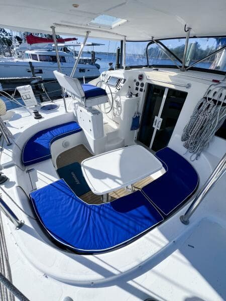 2010 Broadblue 435