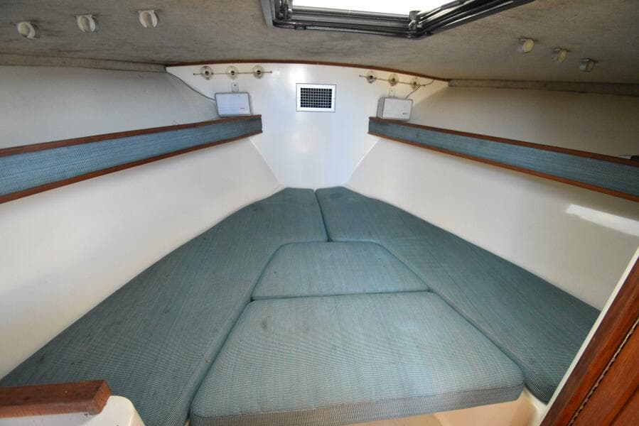 1999 Carolina Classic 28 Express