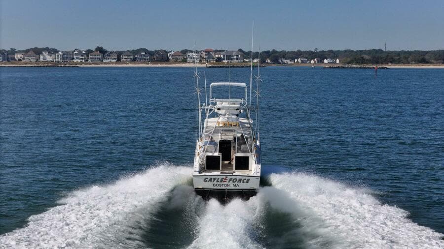 1999 Carolina Classic 28 Express