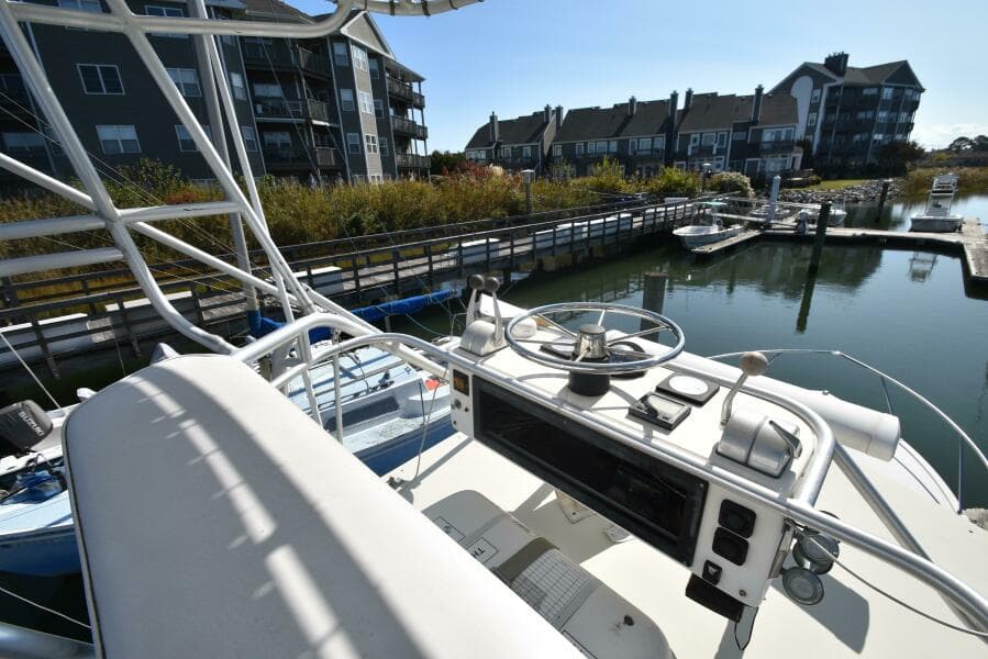 1999 Carolina Classic 28 Express