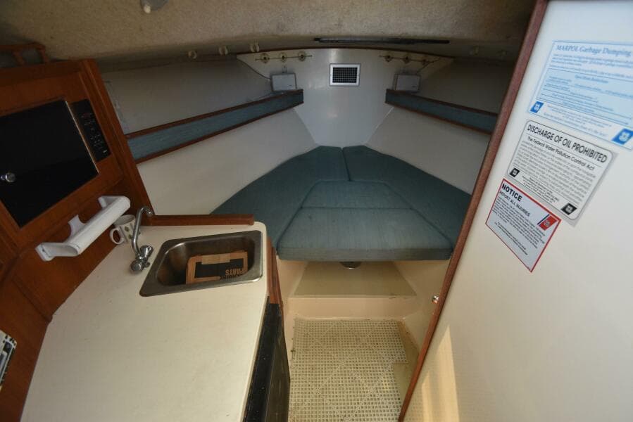 1999 Carolina Classic 28 Express