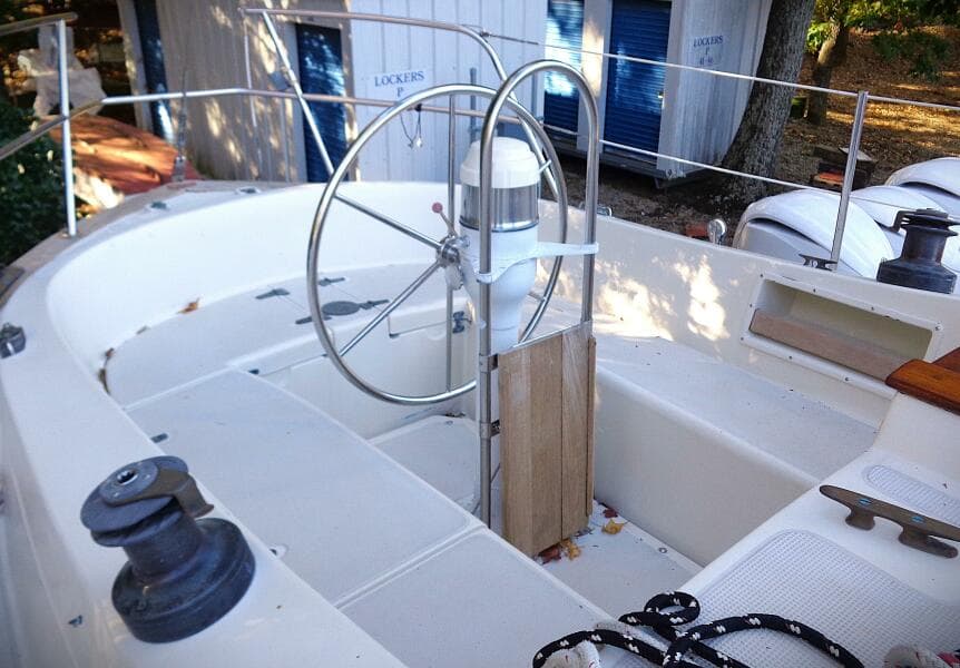 1983 Pacific Seacraft 37