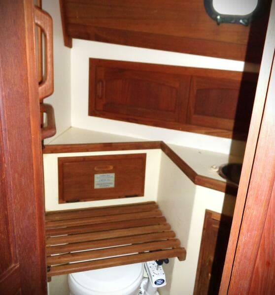 1983 Pacific Seacraft 37