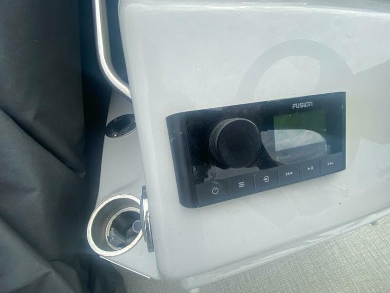 2022 Tahoe GT2585 Center Console Fishing Tritoon
