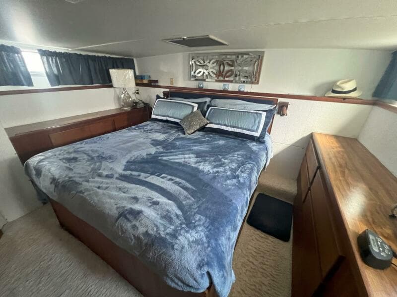 1978 Chris-Craft 410 Motor Yacht