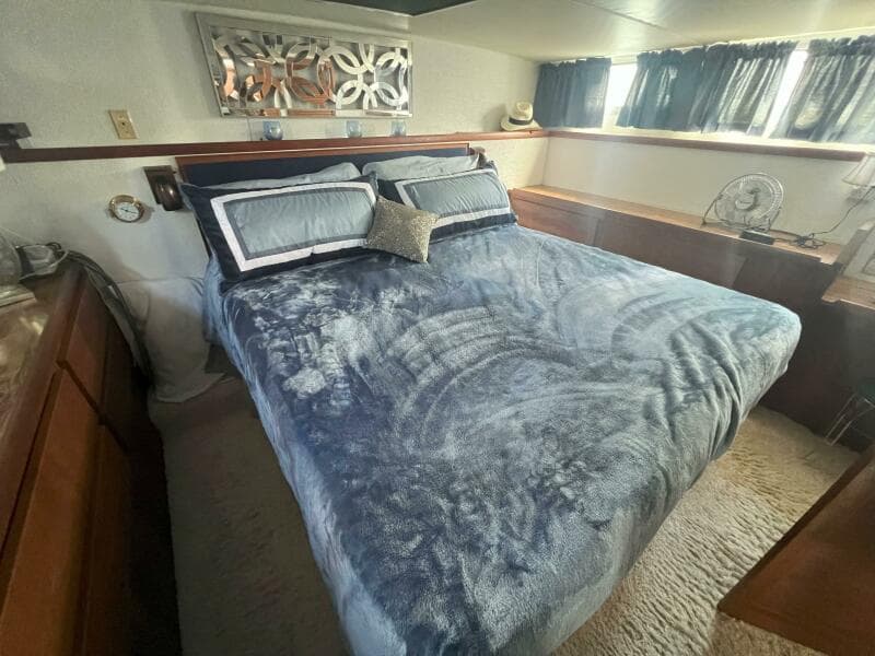 1978 Chris-Craft 410 Motor Yacht