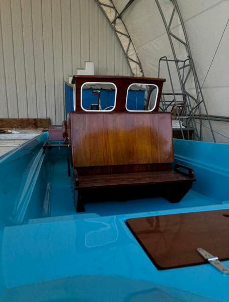 2017 Boston Whaler 