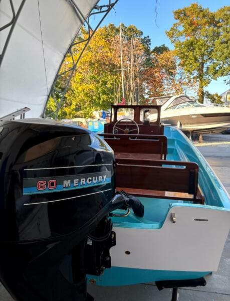 2017 Boston Whaler 