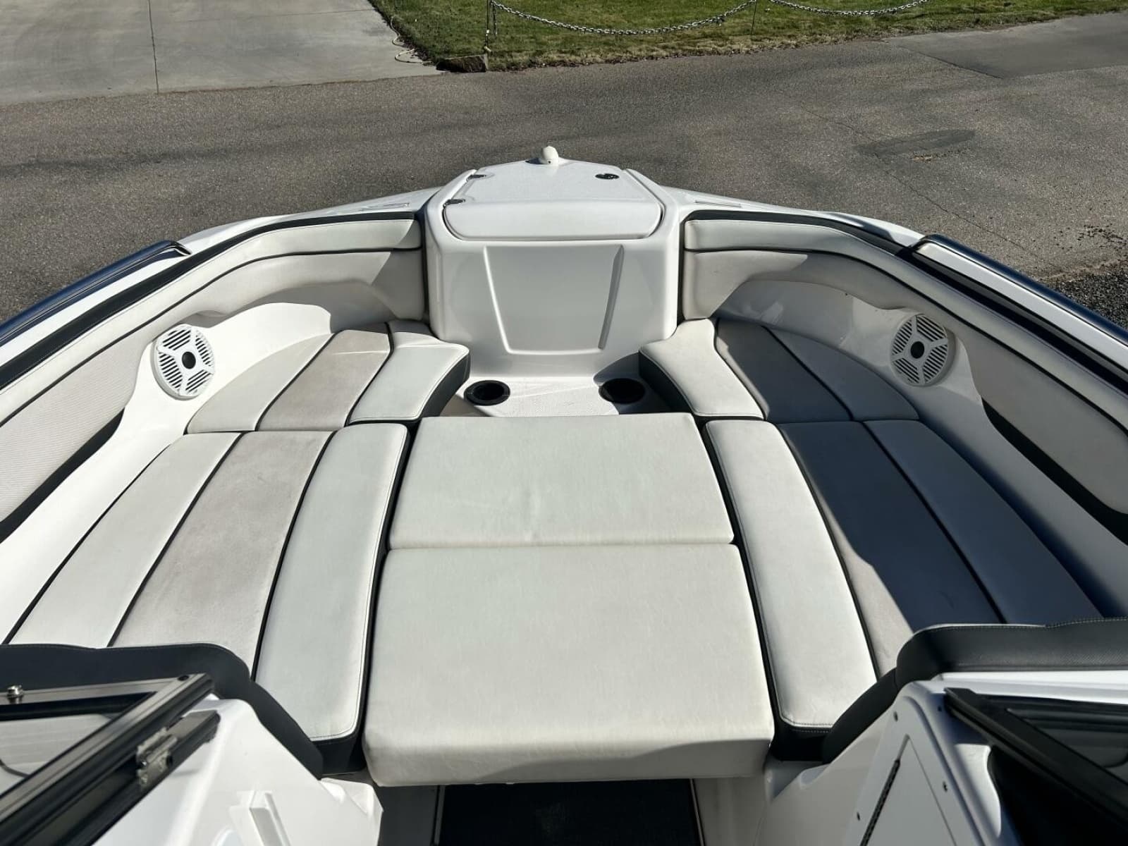 2019 Yamaha Boats AR210