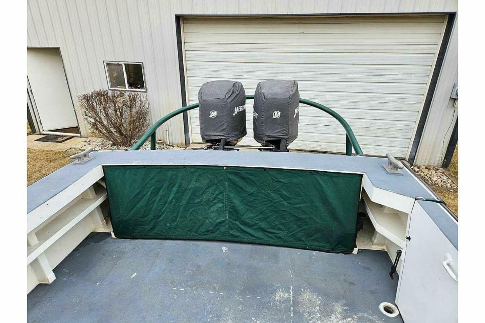 2002 SeaArk 25 V Commander SAMA 1365