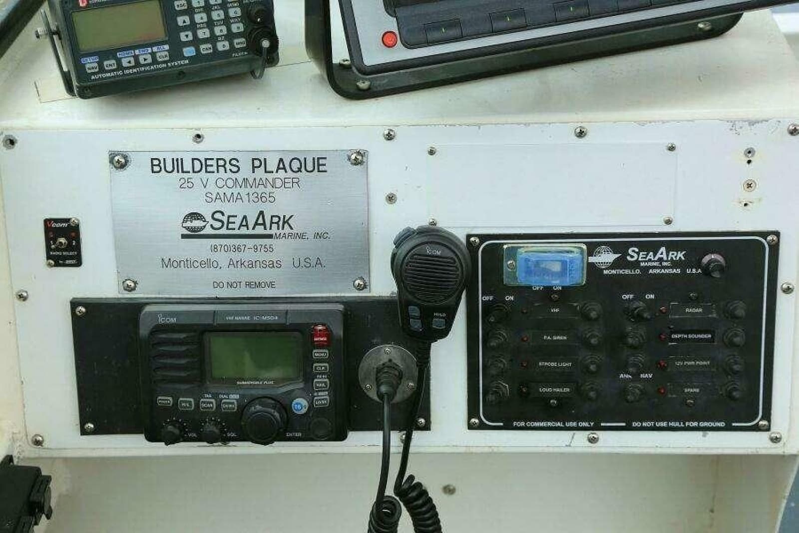 2002 SeaArk DXS 1652 SLD