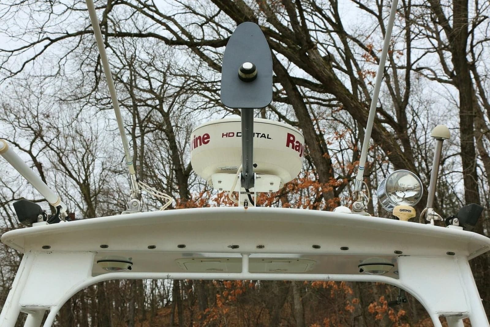 2002 SeaArk 25 V Commander SAMA 1365
