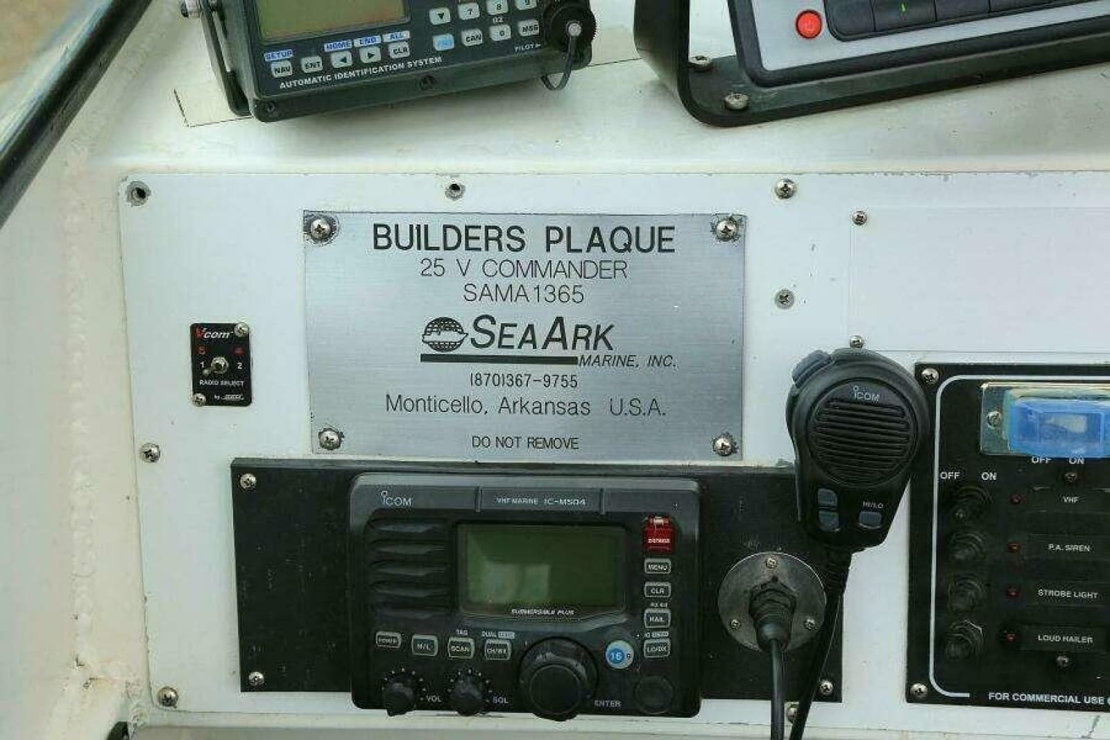 2002 SeaArk DXS 1652 SLD