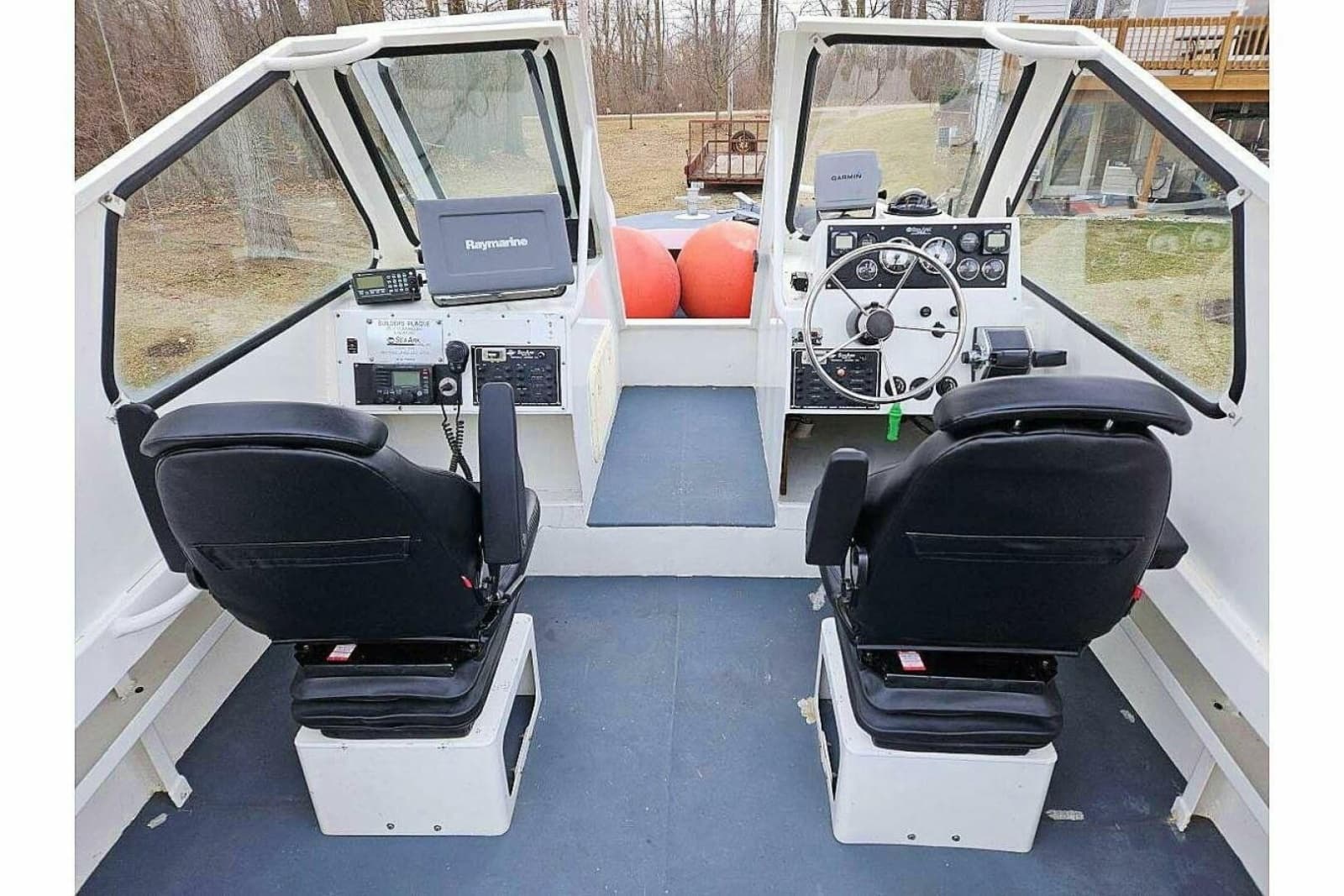 2002 SeaArk 25 V Commander SAMA 1365