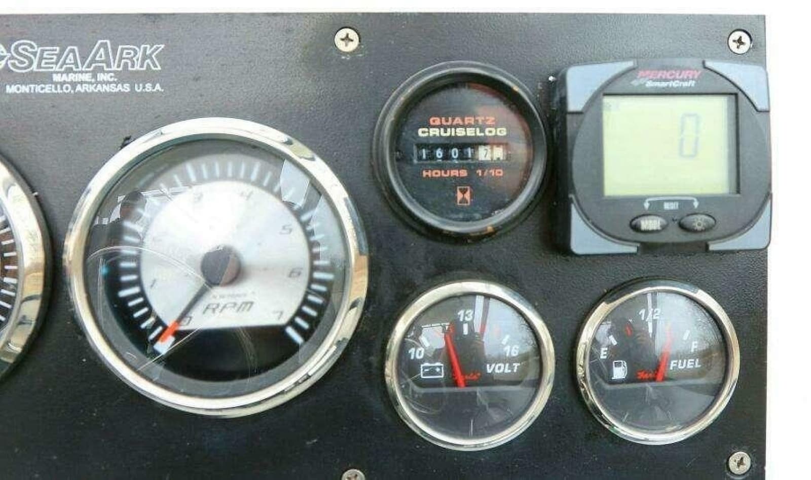 2002 SeaArk DXS 1652 SLD