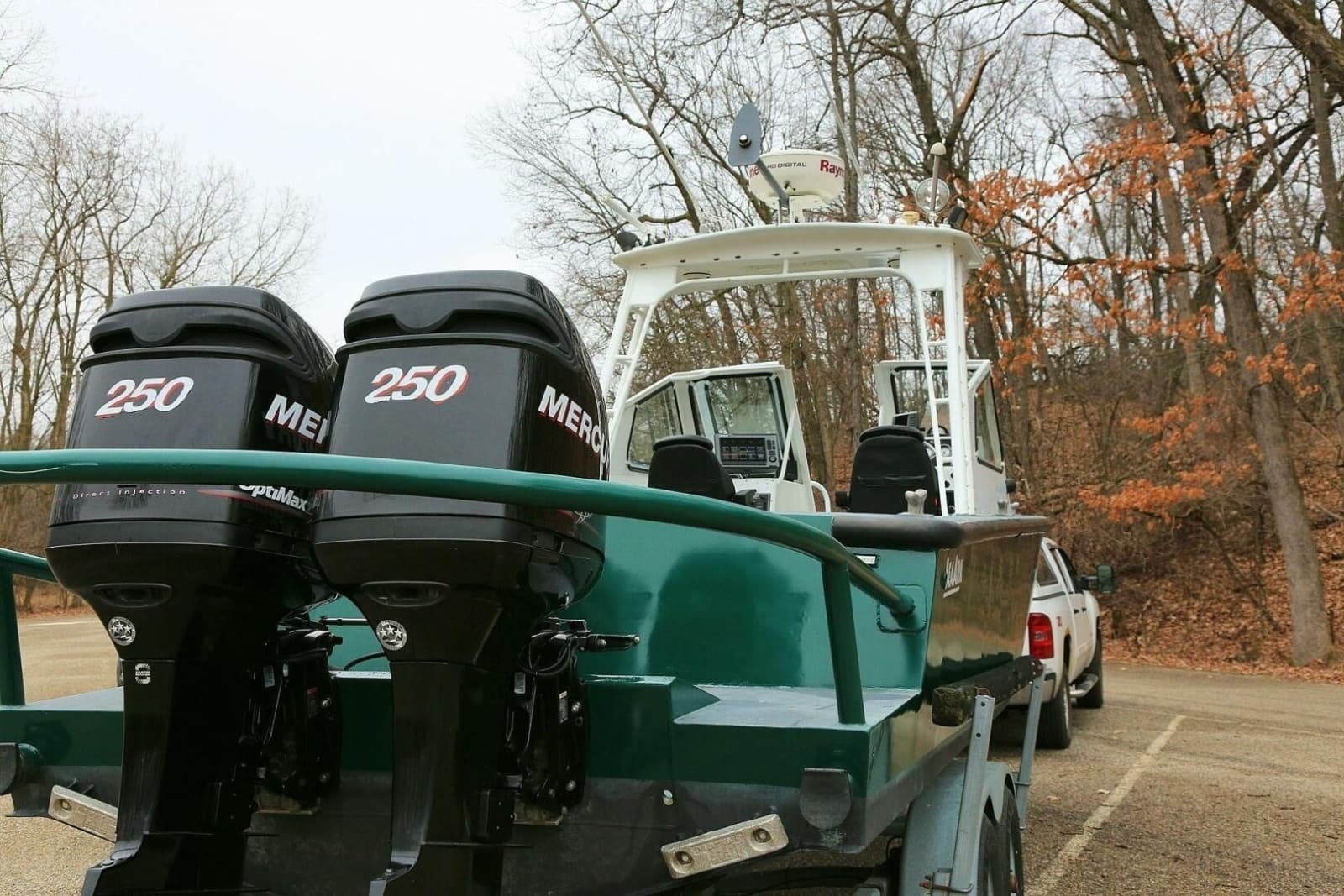 2002 SeaArk 25 V Commander SAMA 1365