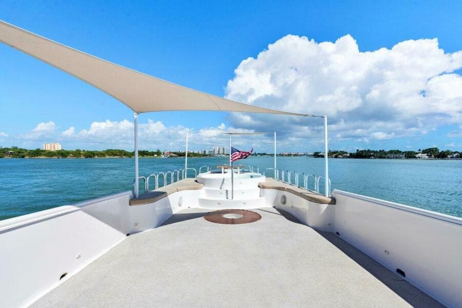 Broward 110 Envision - Flybridge