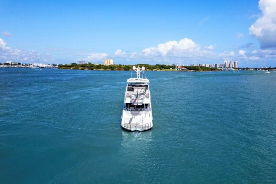 Broward 110 Envision - Aft Profile