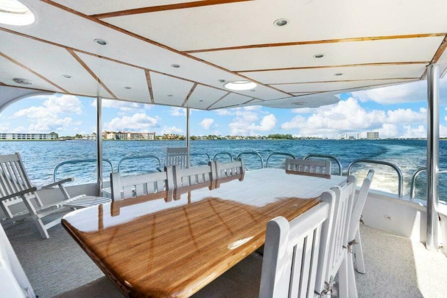 Broward 110 Envision - Aft Deck