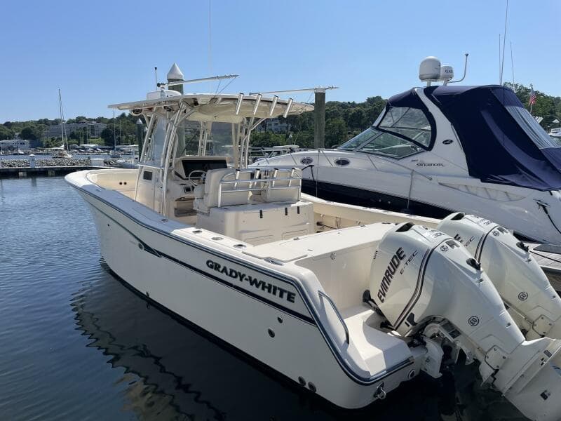 2014 Grady-White 306 Canyon