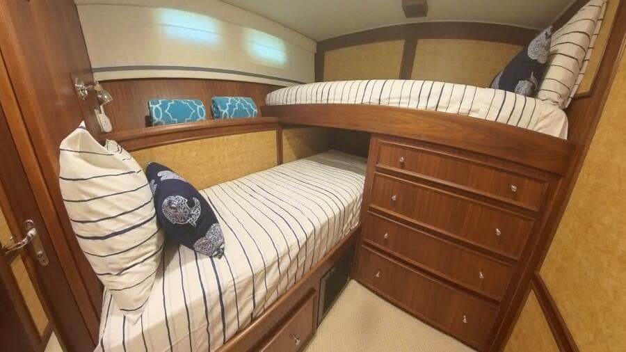 1982 Hatteras LRC