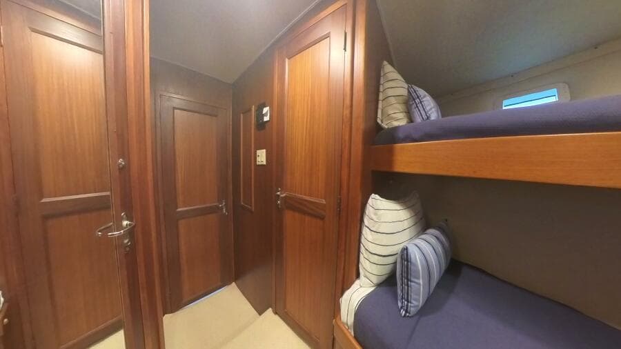 1982 Hatteras LRC