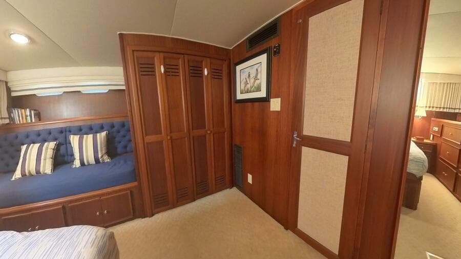 1982 Hatteras LRC