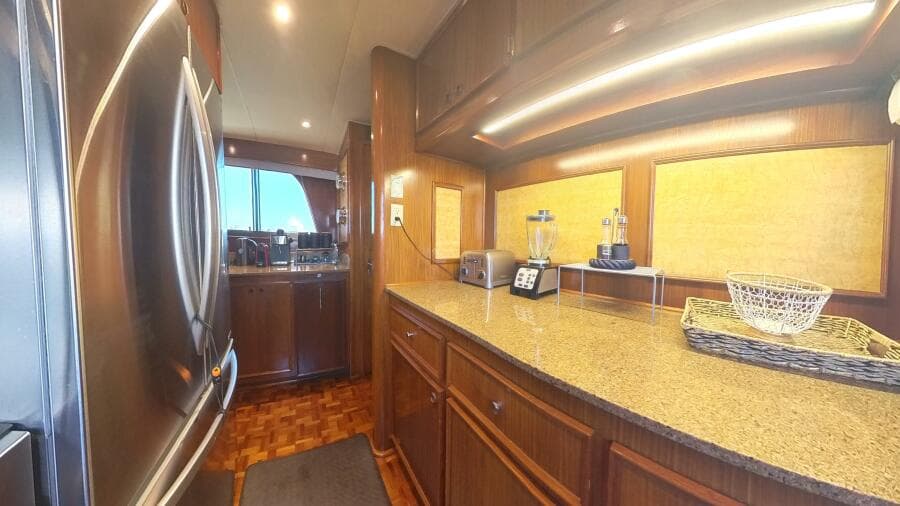 1982 Hatteras LRC