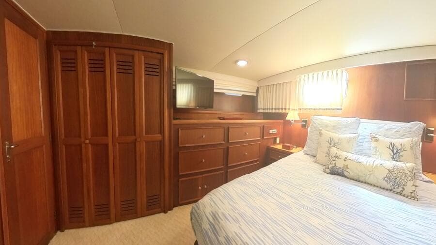 1982 Hatteras LRC