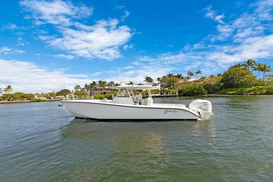 2020 Yellowfin Center Console