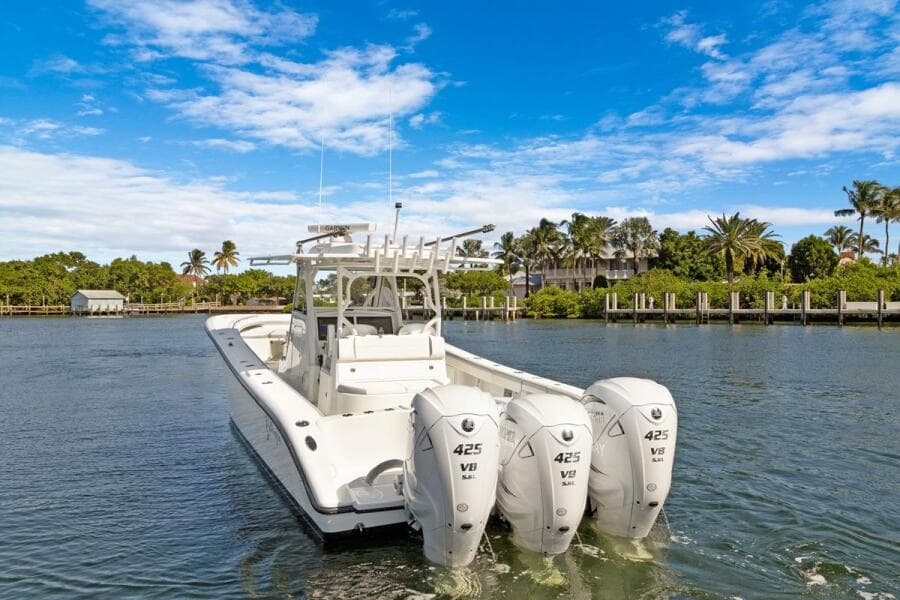 2020 Yellowfin Center Console