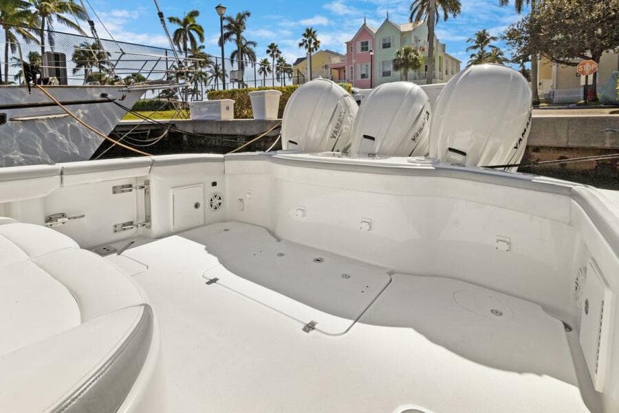2020 Yellowfin Center Console