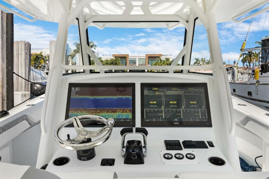 2020 Yellowfin Center Console