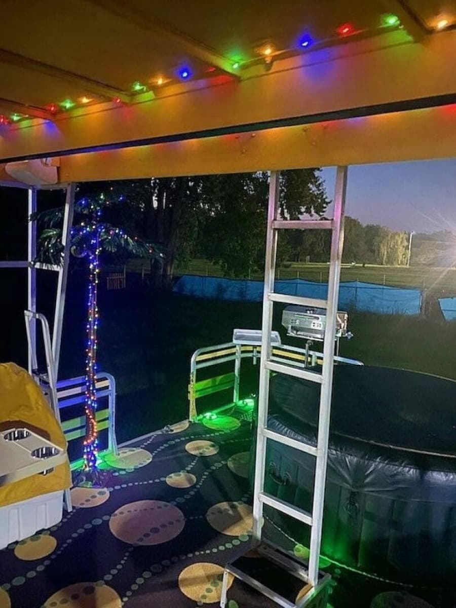 2008 Crest 35 Double Decker