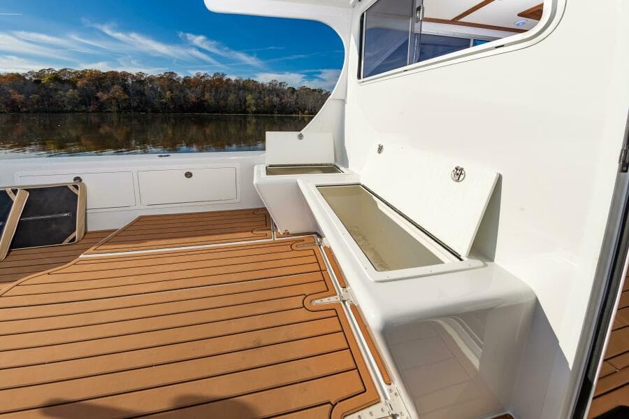 2024 Custom Chesapeake Bay Built Custom 33'