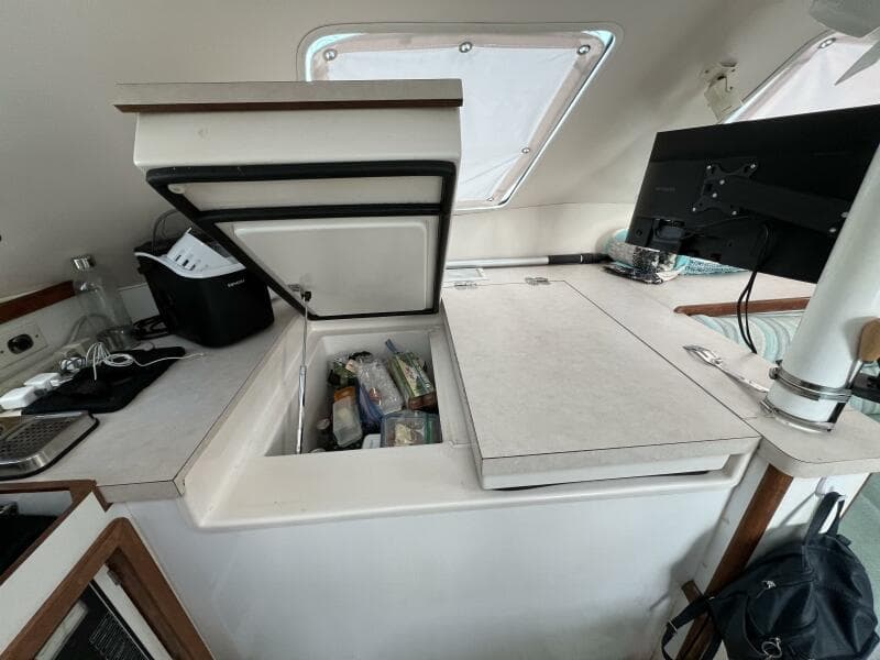 1997 Manta 40