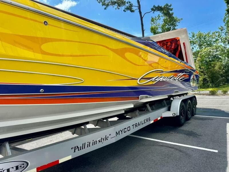 2005 Cigarette 39 Top Gun UNLIMITED