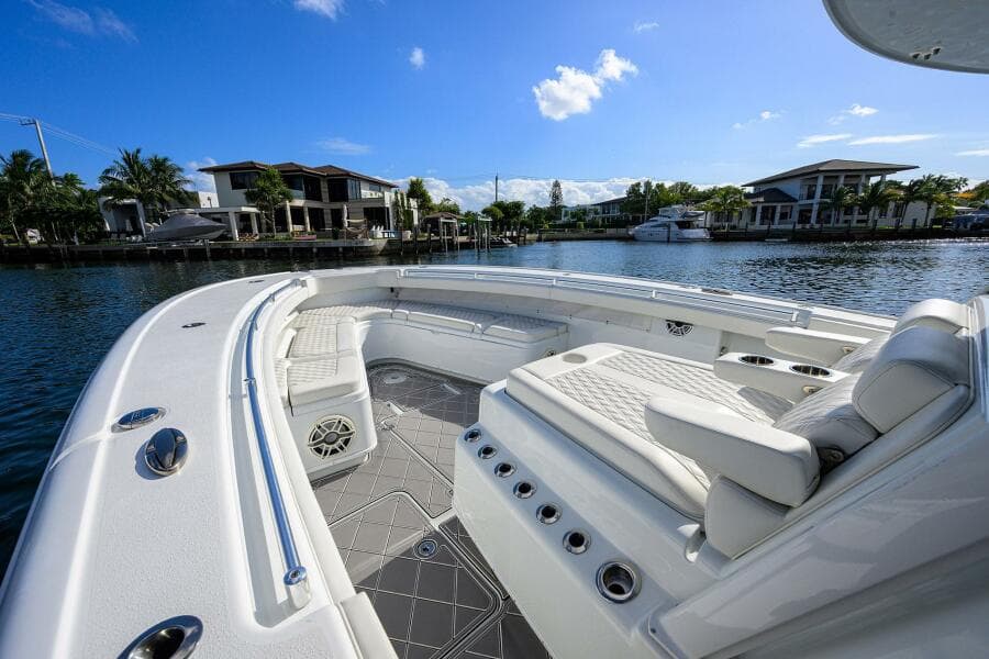 2021 Yellowfin 42