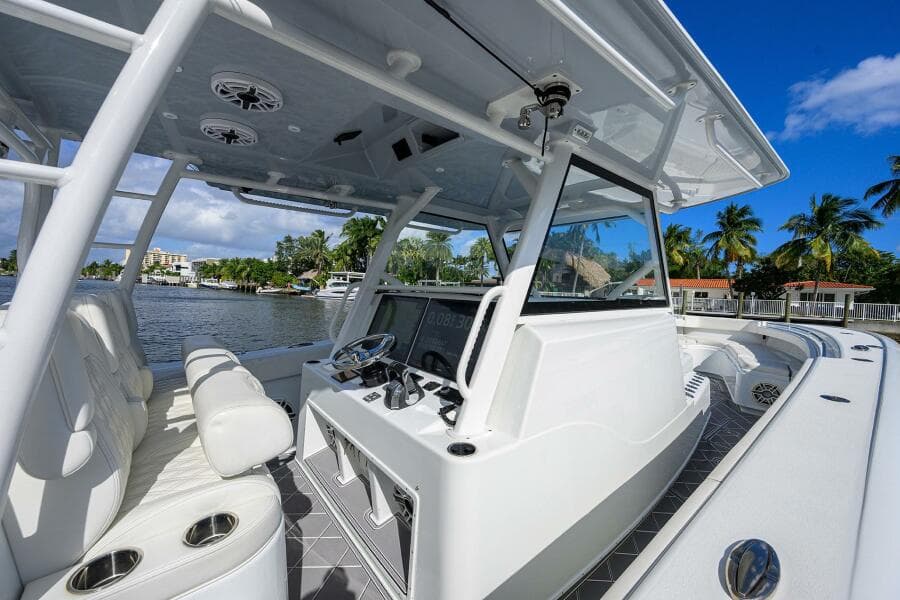 2021 Yellowfin 42