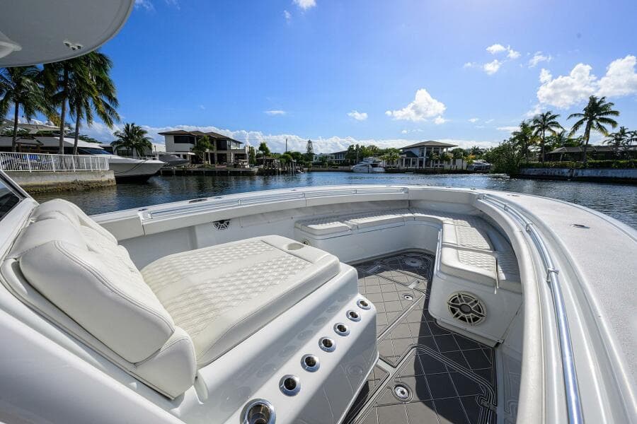 2021 Yellowfin 42