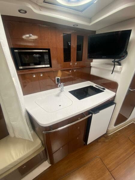 2018 Four Winns 355 Vista