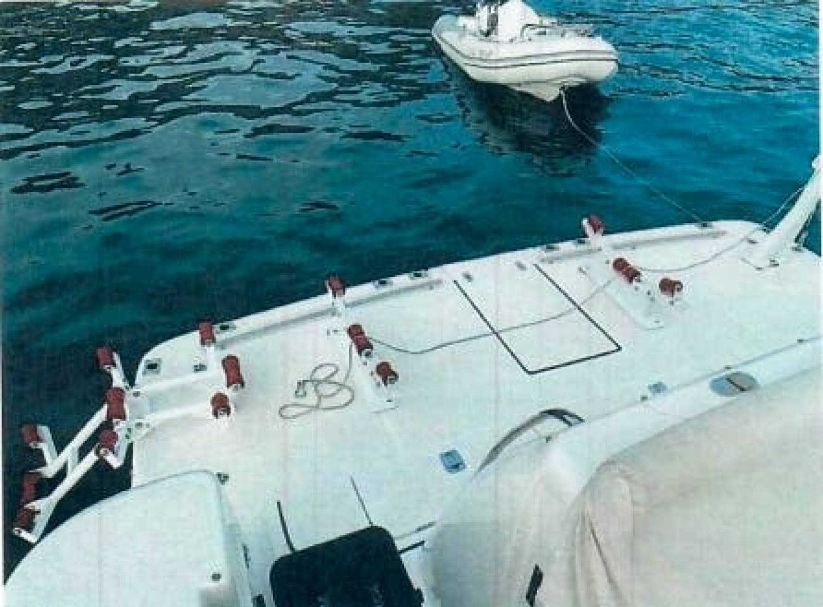 2001 TIARA 