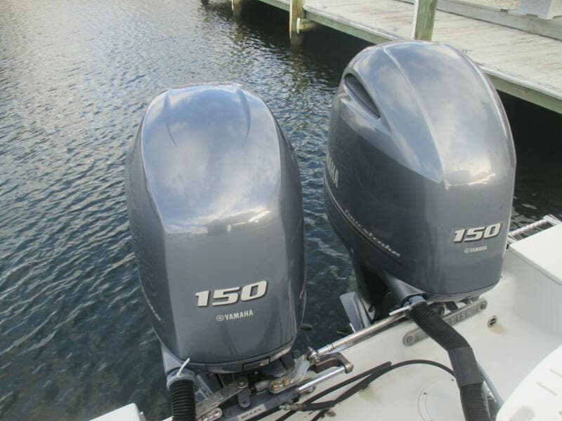 2013 Sailfish 270 CC