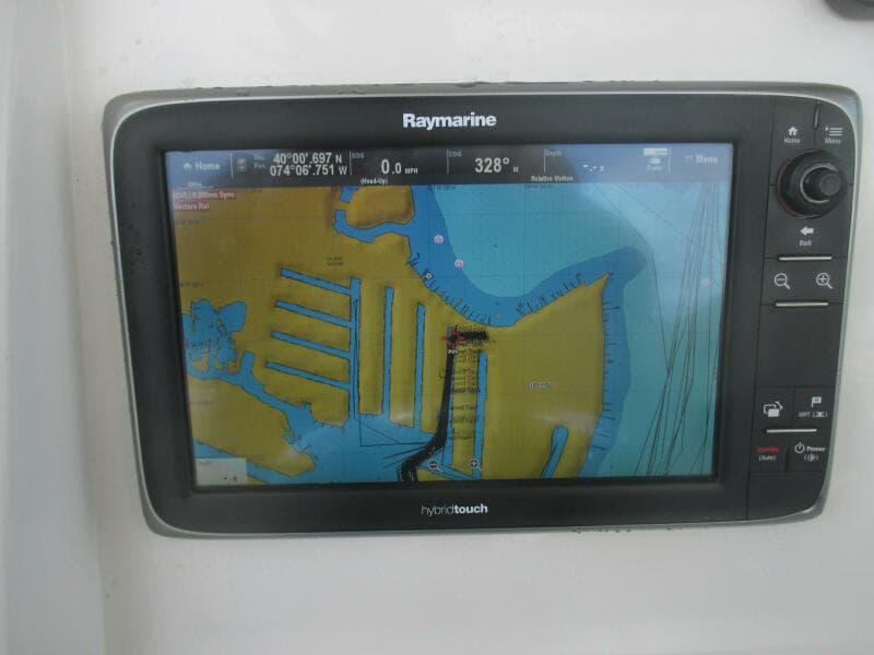 2013 Sailfish 270 CC