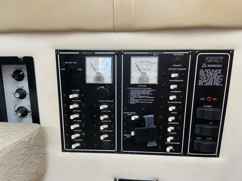 2006 Larson 274 Cabrio