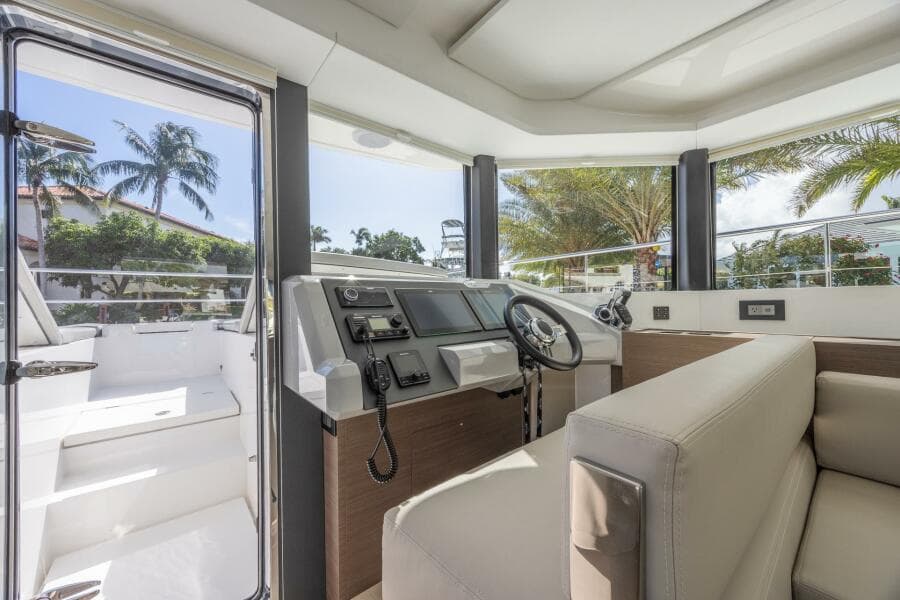 2024 Leopard 53 Powercat