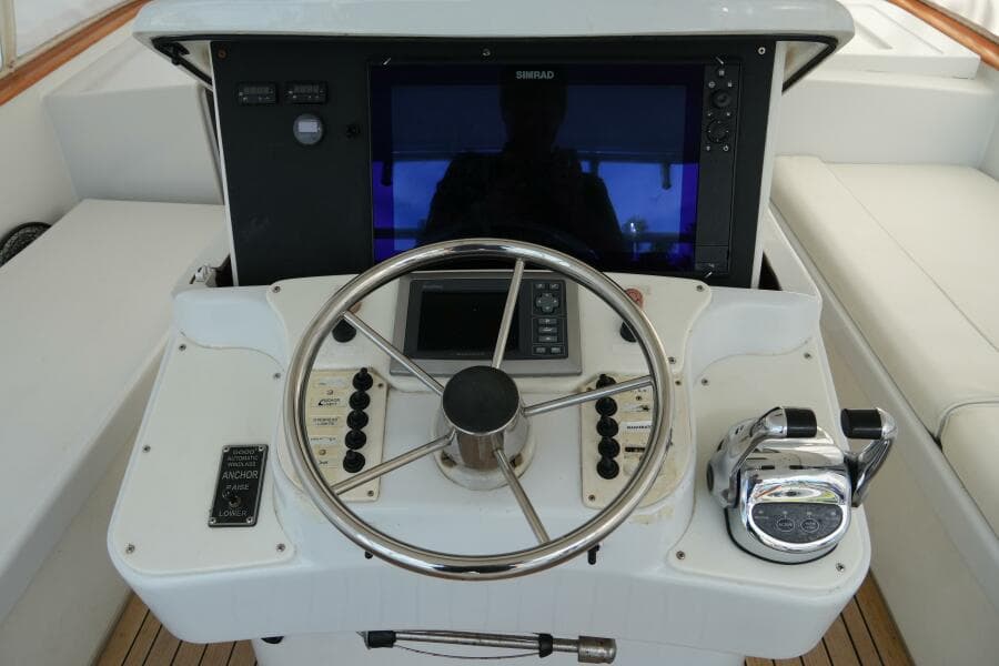2000 Stolper 3800 Tournament Express