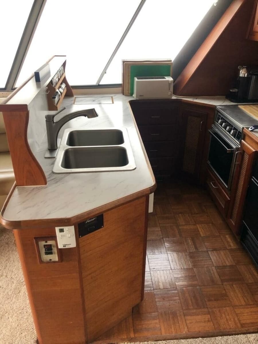 1985 Bayliner 4550 Motoryacht