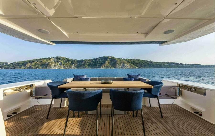 2019 Ferretti Yachts Ferretti 780