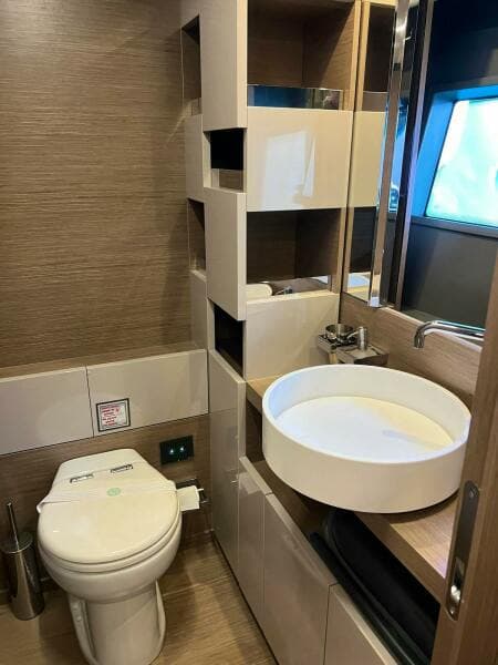 2019 Ferretti Yachts Ferretti 780